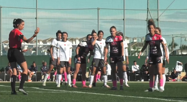  唐佳麗梅開二度、邵子欽破門，中國女足3-2擊敗Alhama俱樂部女足