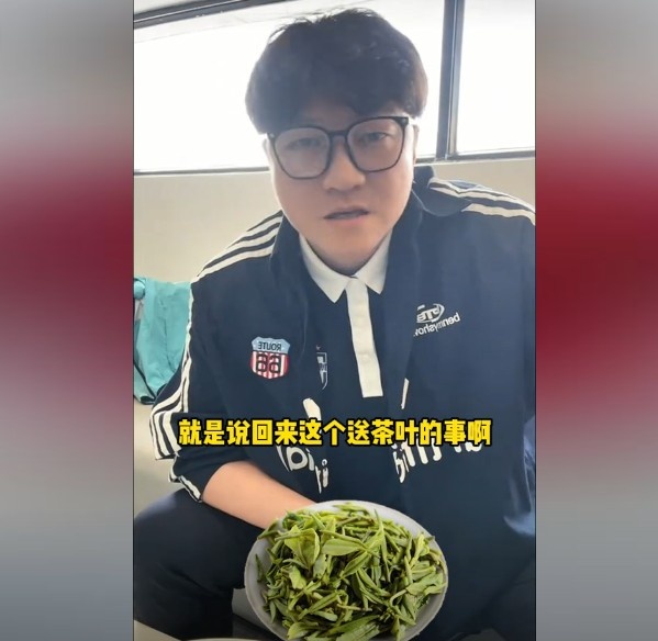  趙鵬：不太清楚賈秀全要球員買茶葉的段子，但這在現(xiàn)實(shí)中也正常