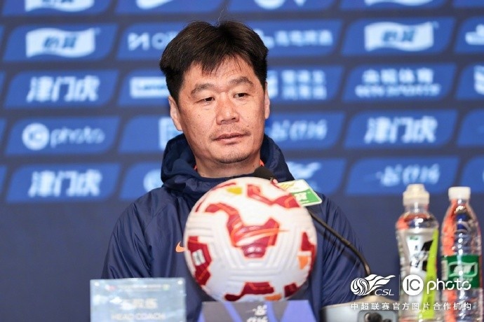  李霄鵬：希望明天比賽能打出一些新的東西，取得一個好的結(jié)果