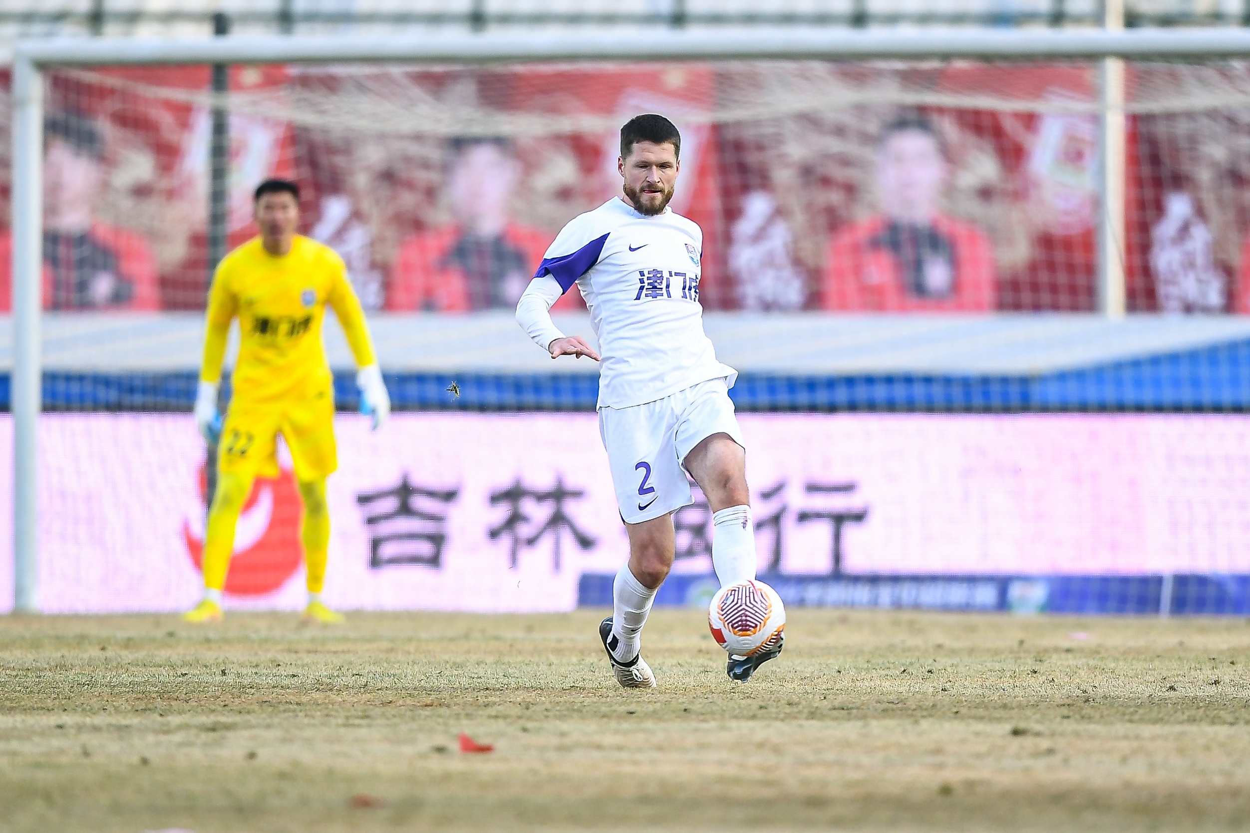  津門(mén)虎舊將亞冠對(duì)決格蘭特勝出，津媒：他離開(kāi)津門(mén)虎因存?zhèn)‰[患