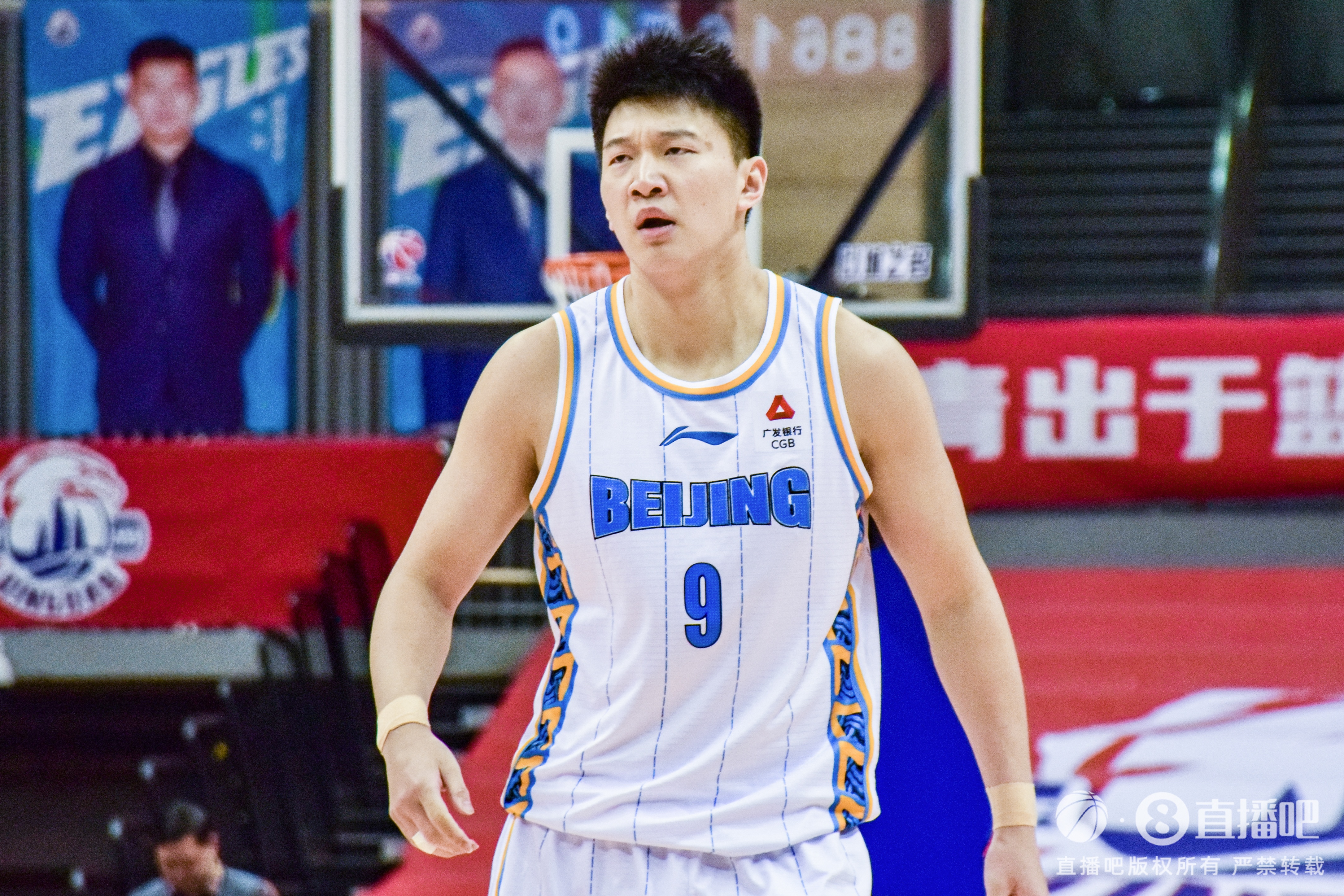  打得可以！雷蒙8中3拿10分2板1助1斷&次節(jié)單節(jié)8分 正負值+19