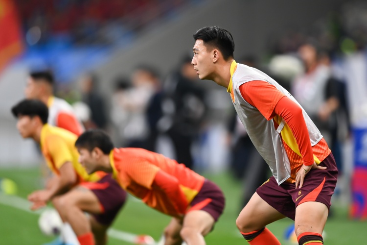  足球報(bào)：張玉寧、蔣圣龍均有不同程度傷病，伊萬(wàn)未讓在熱身賽出場(chǎng)