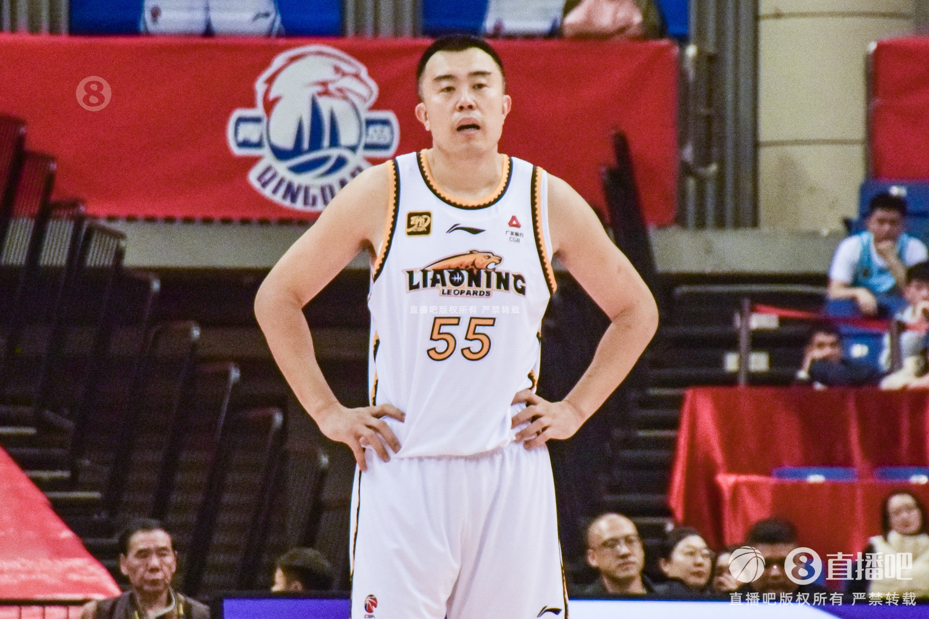  老將盡力了！韓德君5中4高效拿下14分6籃板