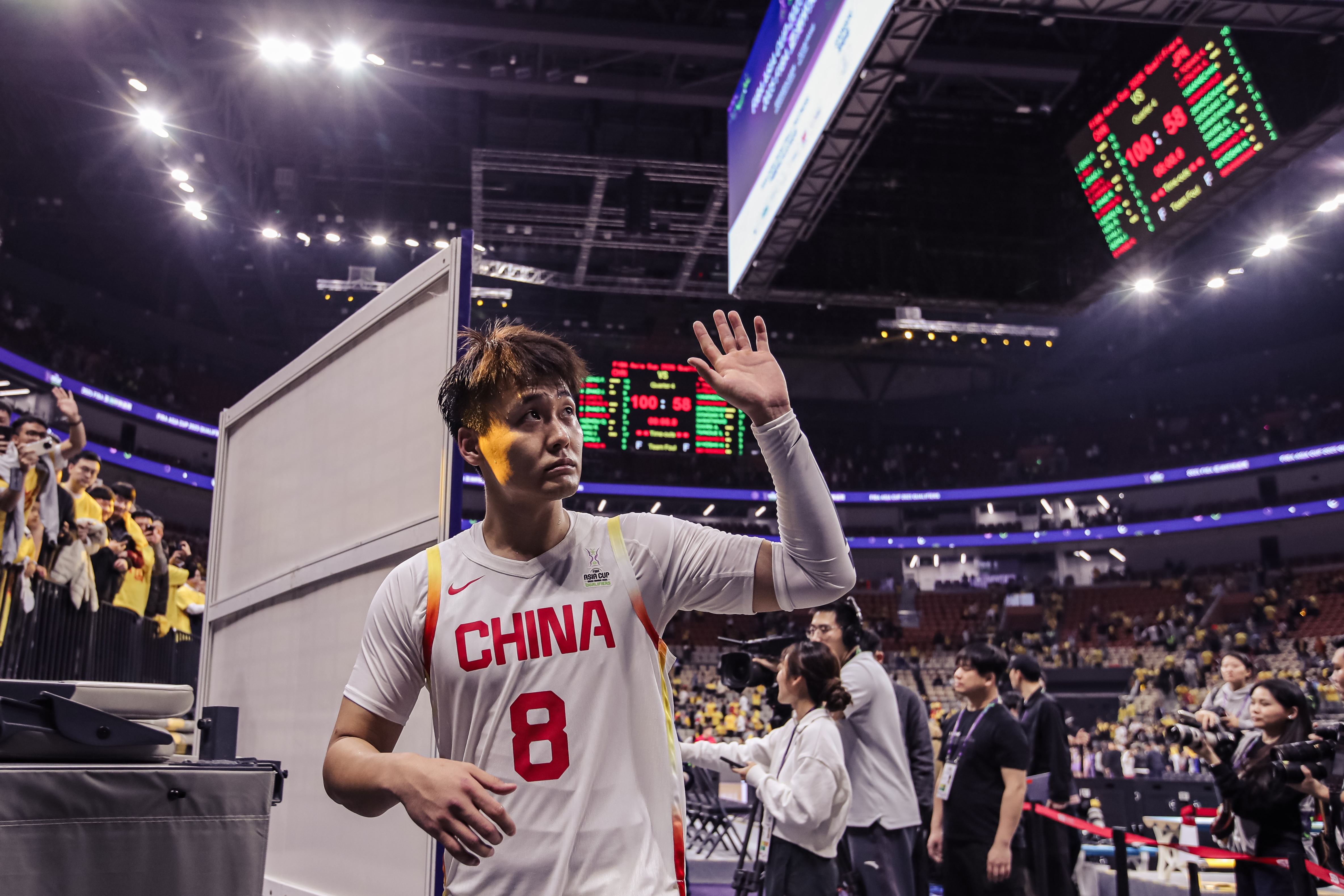  奠定基調(diào)！趙睿三分4中3攻下15+5+5 次節(jié)連得10分帶隊(duì)拉開(kāi)分差